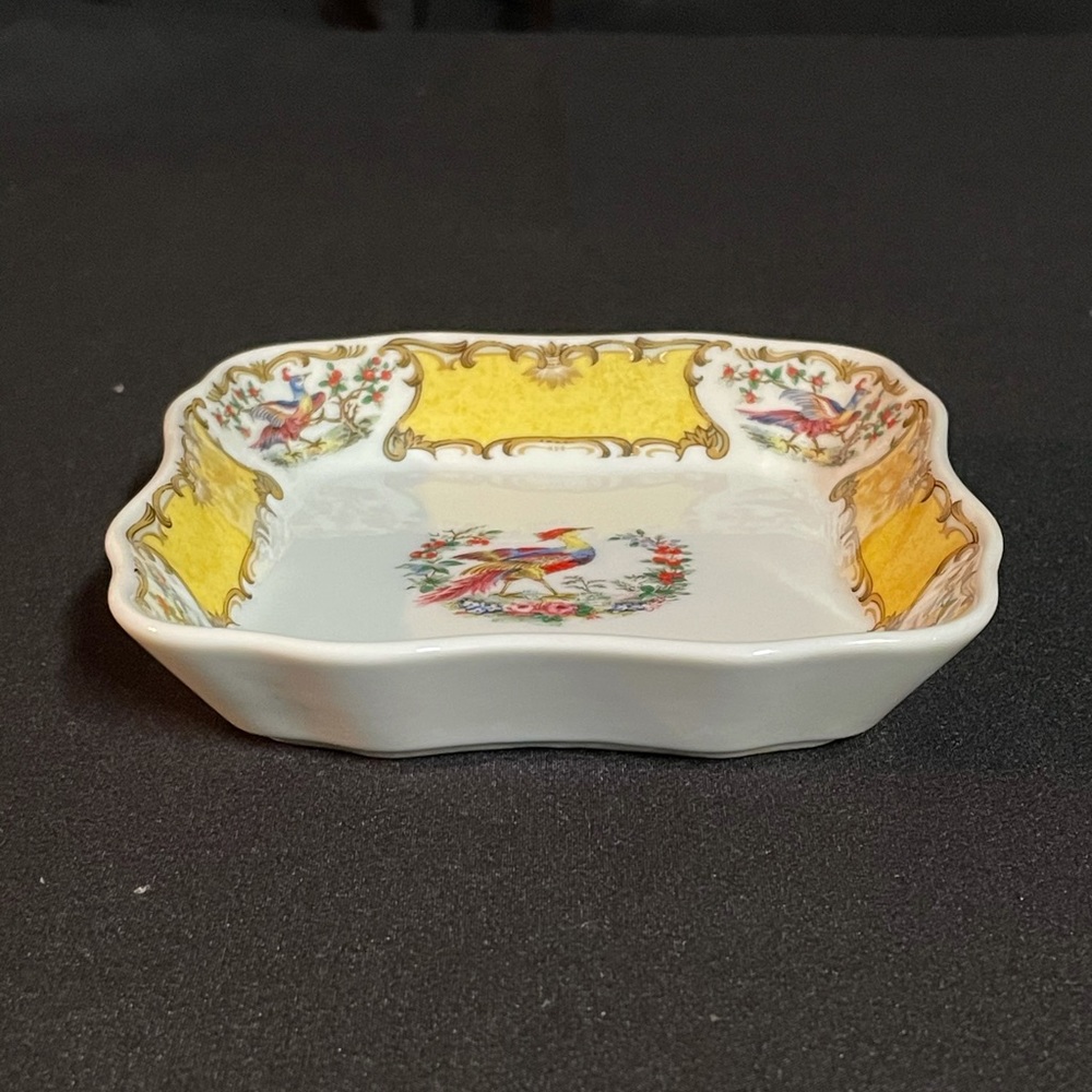 Andrea by Sadek Porcelain Trinket Dish - Picture 2 of 3